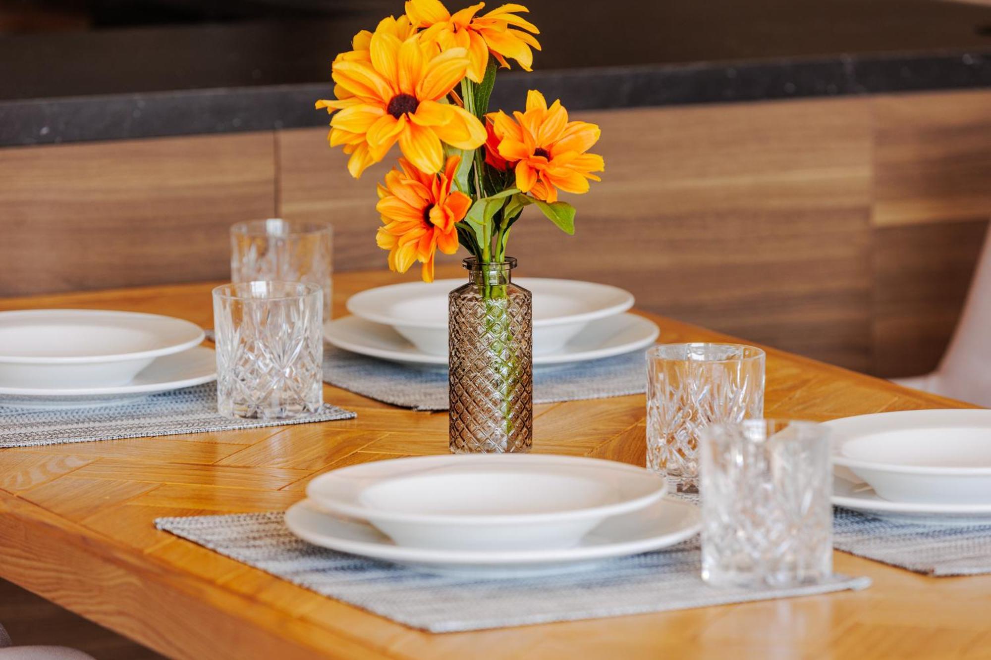 Sky Park 1 - Luxurious #Instaworthy Apartment In Downtown City Center With Included Parking, Best Address In Town ブラチスラヴァ エクステリア 写真